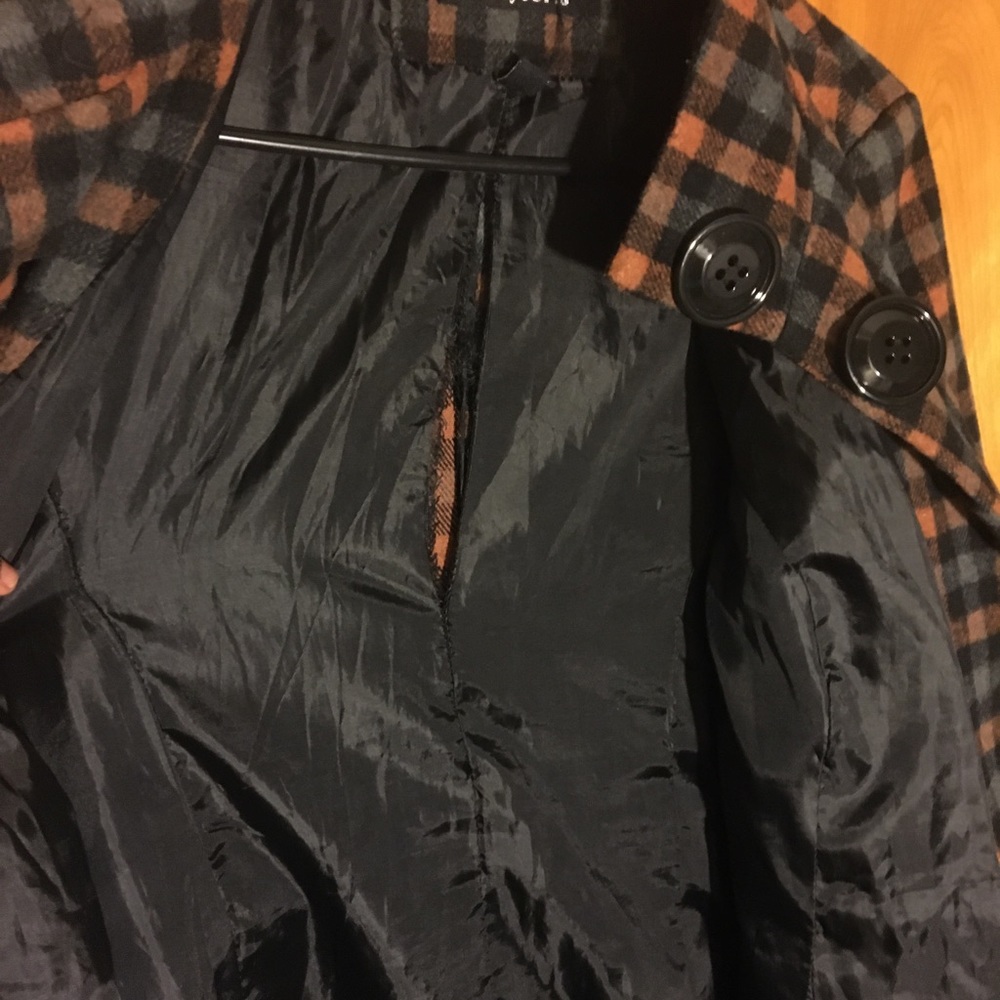 Women’s Jacket - Picture 3 of 5